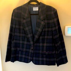 NEVER WORN Pendleton wool blazer. Classic piece! Blue, black green plaid.